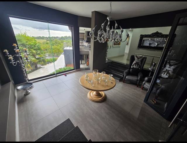 5 BEDROOM HOUSE FOR SALE IN THREE RIVERS EAST